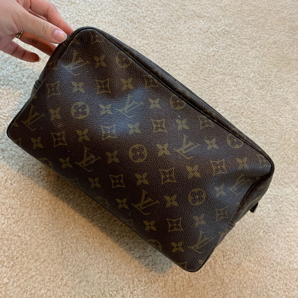 Louis Vuitton Brown Trousse Vintage Toilette 28